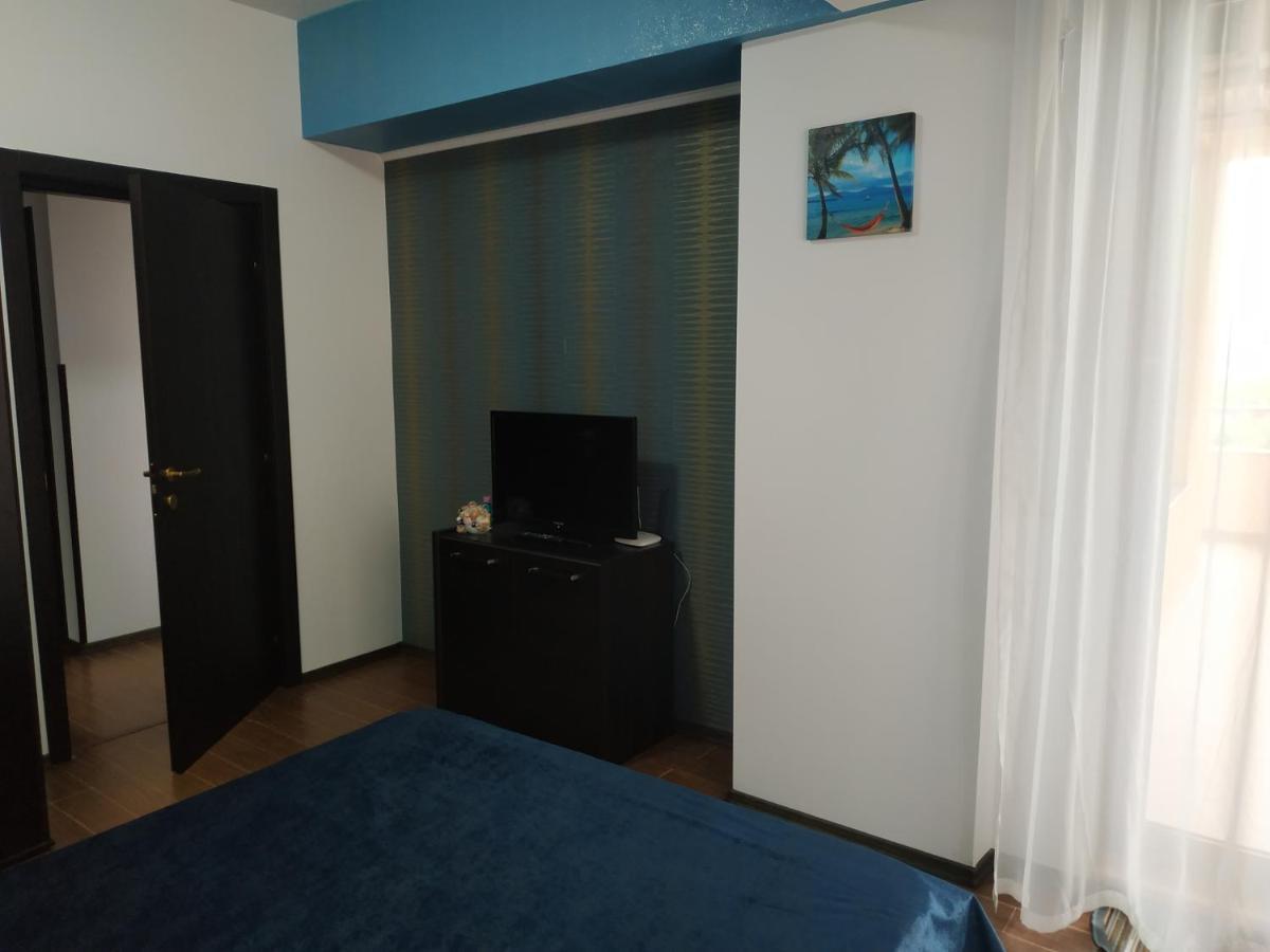 Cristina Iris Apartment มามายา ภายนอก รูปภาพ